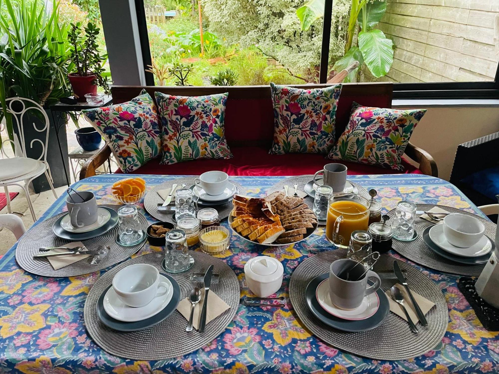 La Poterie Acomodação com café da manhã Carresse Exterior foto
